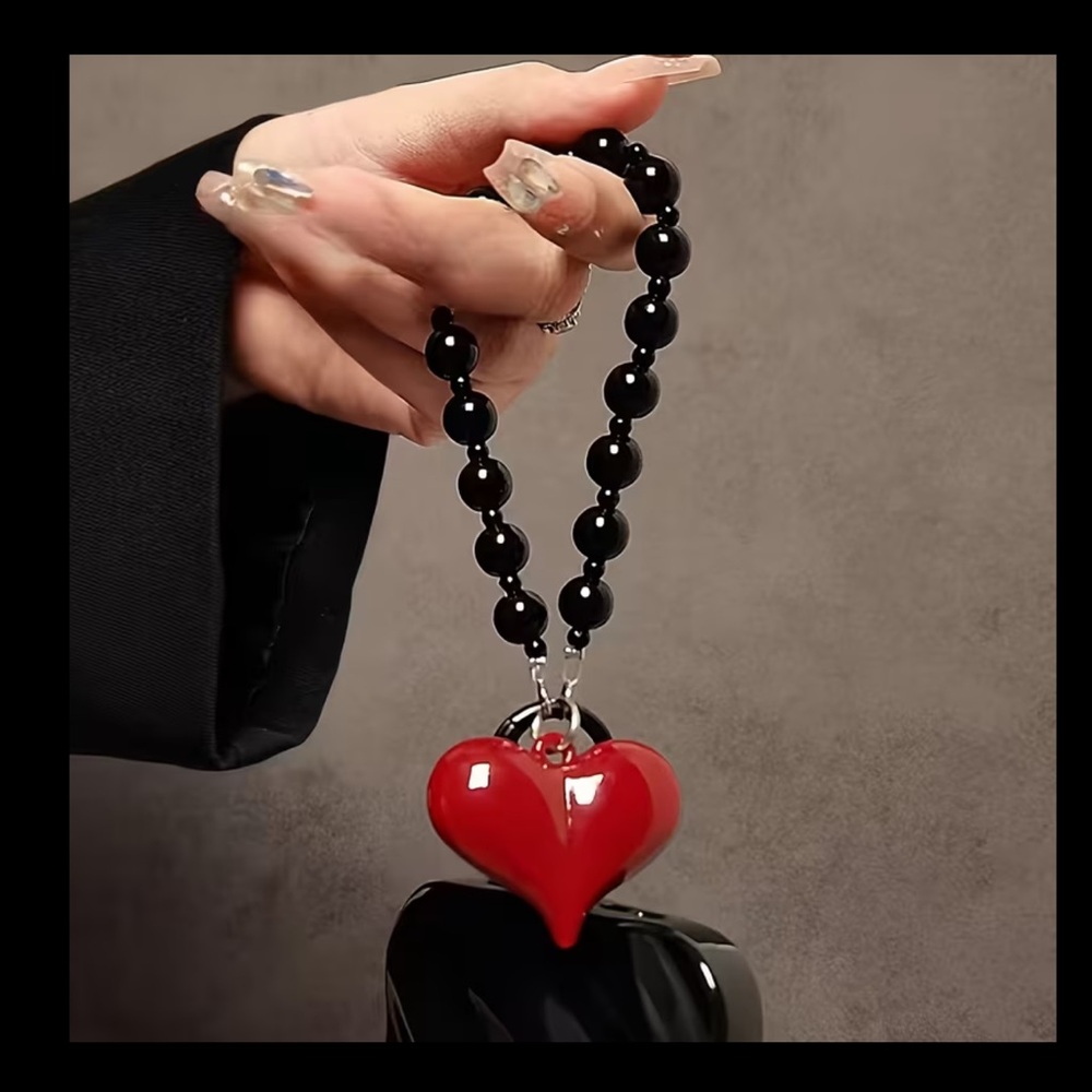 Red Heart Bead Wristlet Keychain - phone lanyard ect - Picture 2 of 6